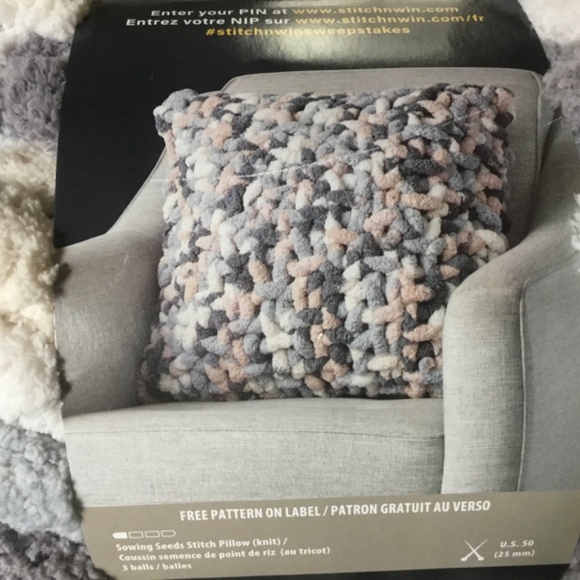 Bernat Yarnspirations big blanket Jumbo yarn 32 yards grays - Picture 7 of 7